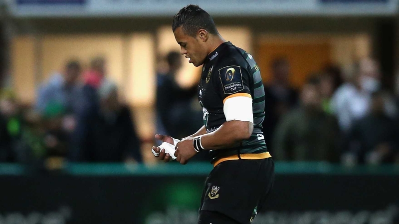 Luther Burrell leaves the field after injuring his hand