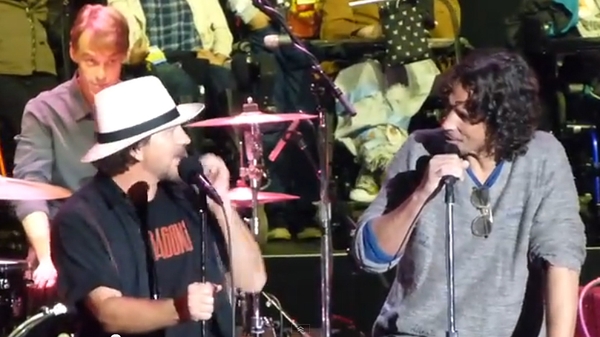 The Seattle supergroup played the classic track Hunger Strike from their lone eponymous album at the Shoreline Amphitheatre near San Francisco on Saturday