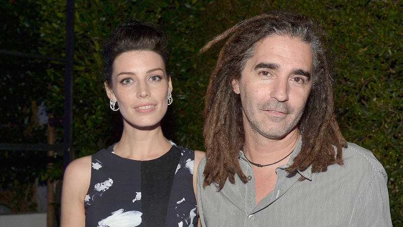 Paré and Kastner began dating in May 2012