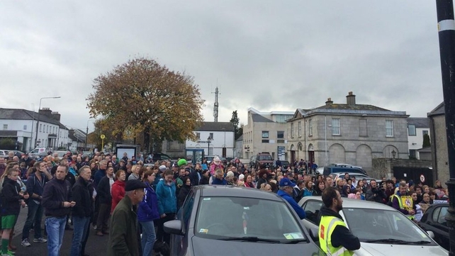 Crowds gathered in Blessington in Co Wicklow (Pic: Rob Walsh)