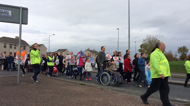 The crowd in Blanchardstown in Dublin (Pic: Piotr Kaszynski)