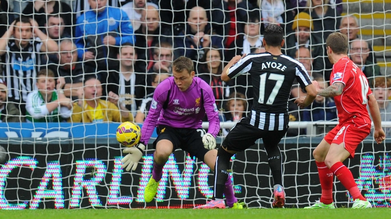 Newcastle's Ayoze Perez fires past Simon Mignolet