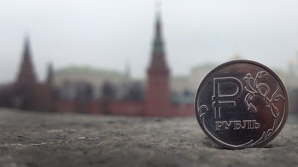 Russian economy shrinks by 1.9% in first three months of the year