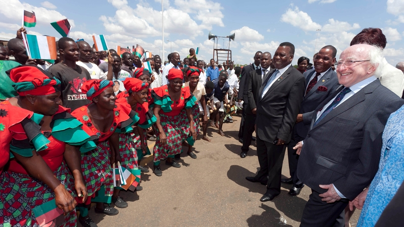 This evening the president attended a dinner hosted by the president of Malawi, Peter Mutharika