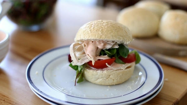 Glenisk Presents: Chicken Sandwich