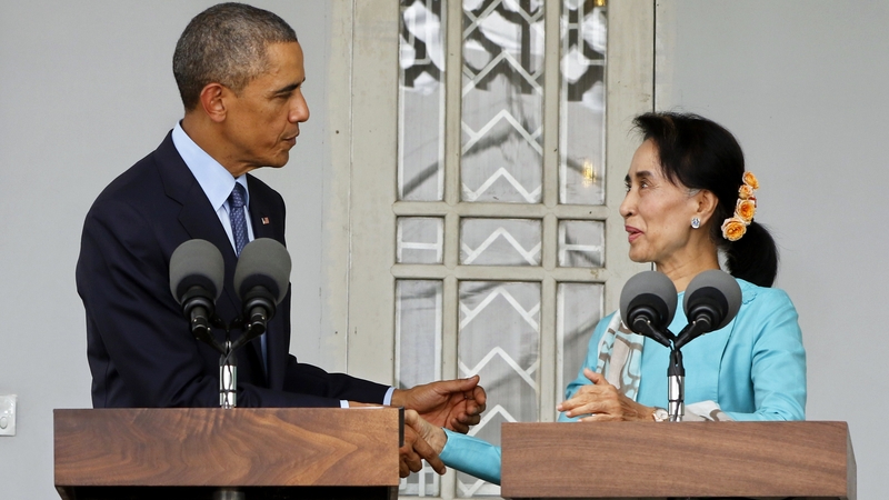 Aung San Suu Kyi met US President Barack Obama at her home