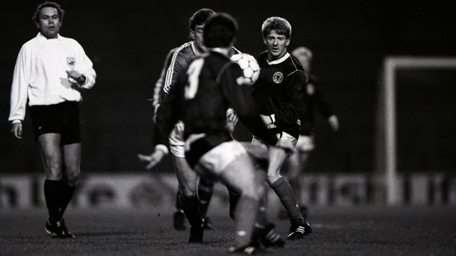 Current Scotland manager Gordan Strachan chases the ball