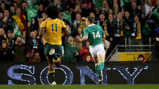 Tommy Bowe intercepted for his try