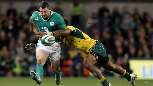 Rob Kearney is tackled by Henry Speight