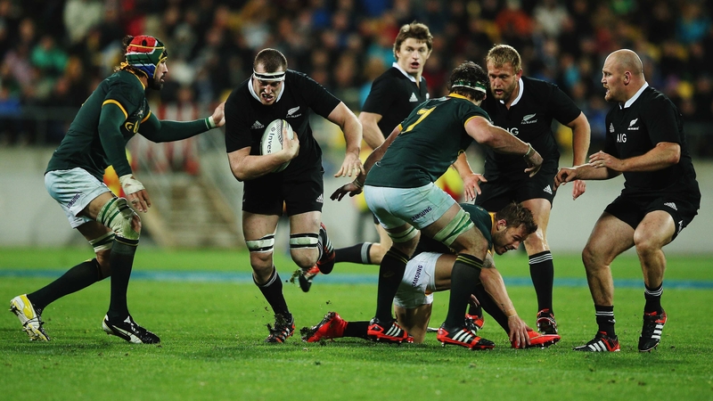 Brodie Retallick (ball in hand) is the World Rugby Player of the Year 2014