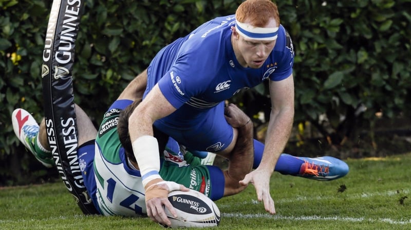 Leinster's Darragh Fanning scores a try