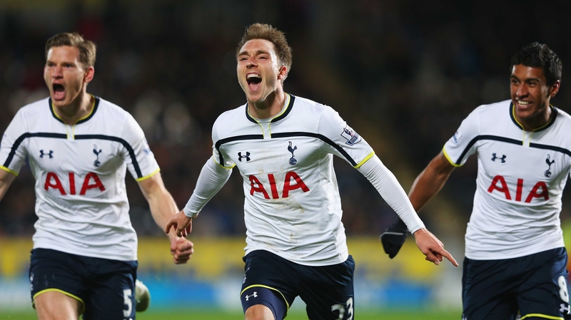 Christian Eriksen celebrates scoring Spurs' winner with Jan Vertonghen (L) and Paulinho