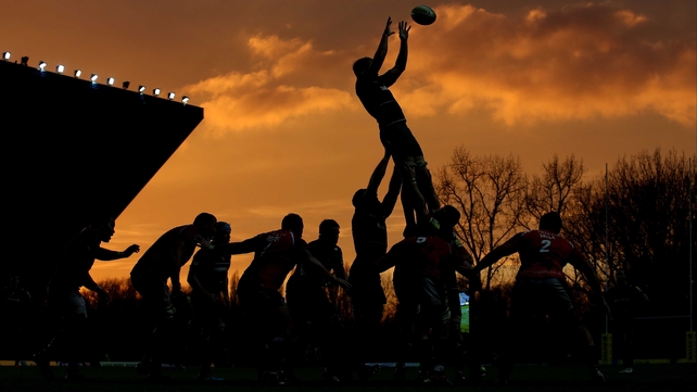London Welsh and Leicester Tigers compete for a line-out during their Aviva Premiership match at Kassam Stadium