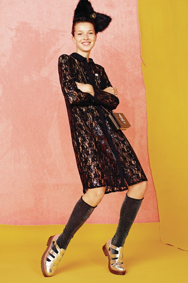 Dress €20, Tights €4, Shoes €18, Snood €7, Cuff €5, Bag €15