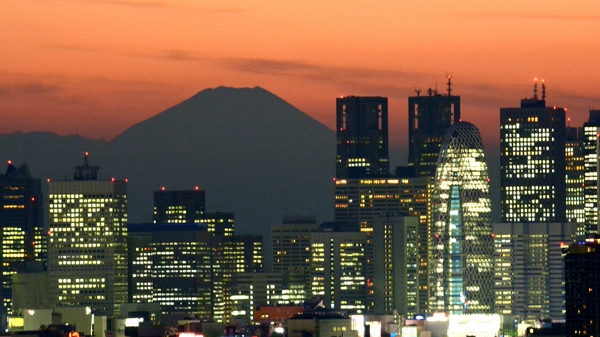 Earthquake shuts the factories of some of the Japan's biggest firms