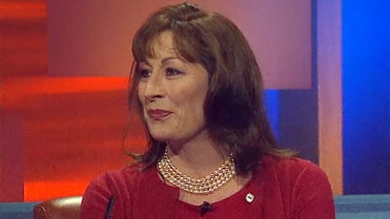 Anjelica Huston (1999)
