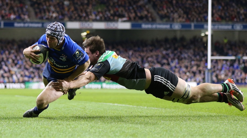 Leinster's Isaac Boss scores the game's opening try