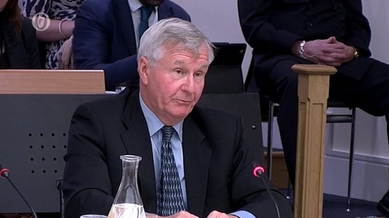 Rob Wright said the budgetary process was overwhelmed by programme for governments and social partnership