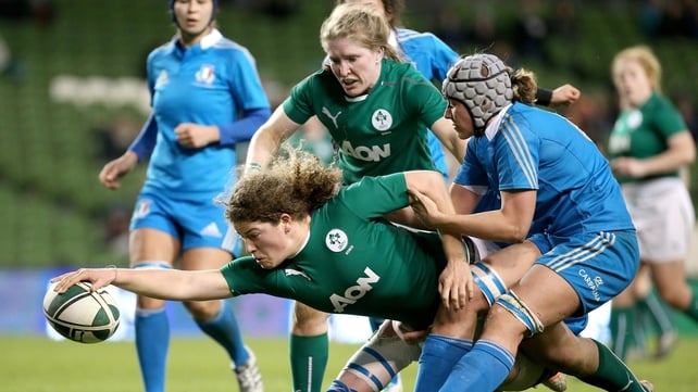 Ireland's Jenny Murphy stretches to score against Italy in the Women's Six Nations