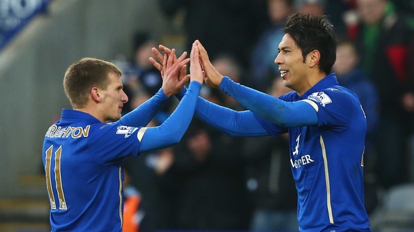 Leonardo Ulloa (r) celebrates after scoring Leicester's winner