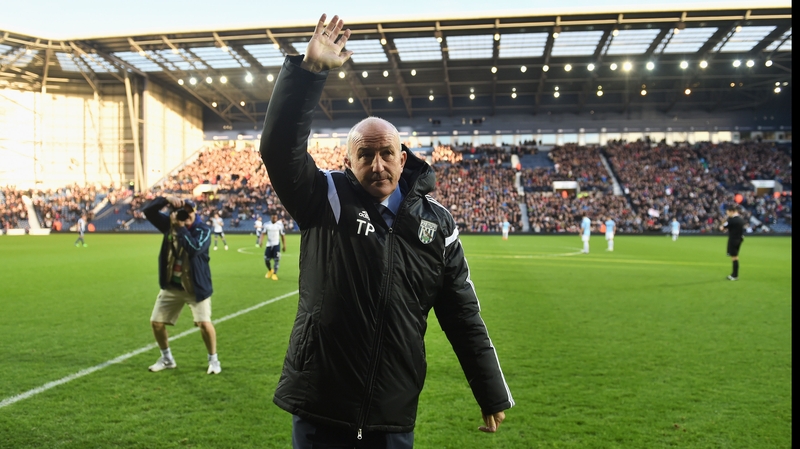 Pulis waves goodbye