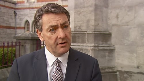 Billy Kelleher questioned how the removal of Minister Murphy from office could help solve the housing crisis