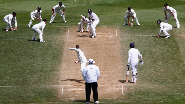 Mark Craig of New Zealand bowls during day five of the Second Test match between New Zealand and Sri Lanka