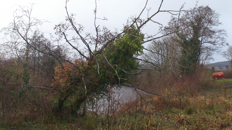 Strong winds hit power supplies across the country