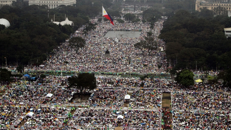 A aerial photo from the Philippine Air Force shows the crowd waiting for the arrival of Pope Francis