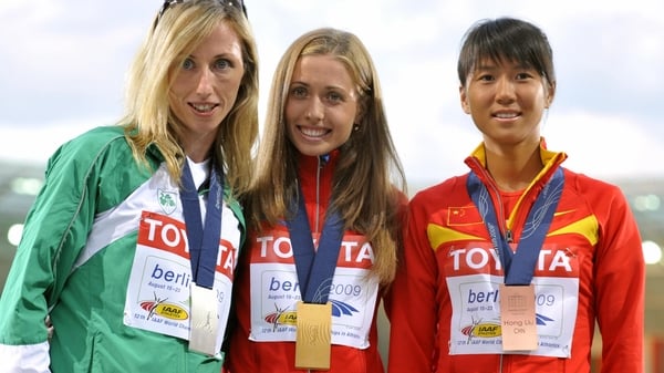 Olive Loughnane with Russia's Olga Kaniskina and China's Hong Liu