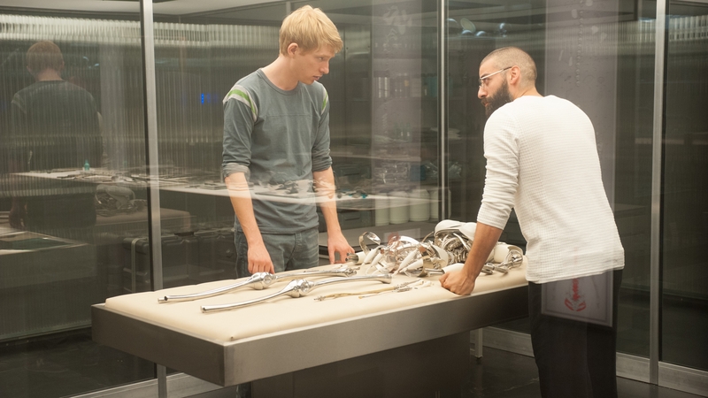 Domhnall Gleeson and Oscar Isaac