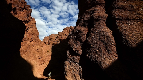 Slovak rider Stefan Svitko powers his KTM during the Dakar 2015 between Salta and Termas de Rio Hondo in Argentina