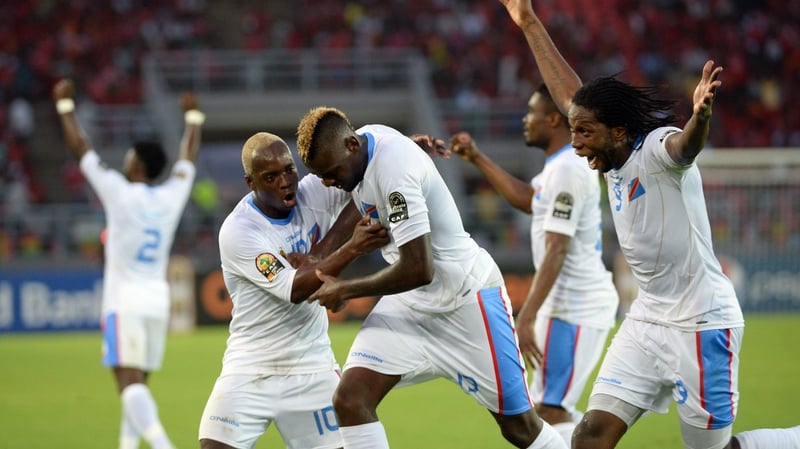 Democratic Republic of Congo's forward Jeremy Bokila (c) celebrates