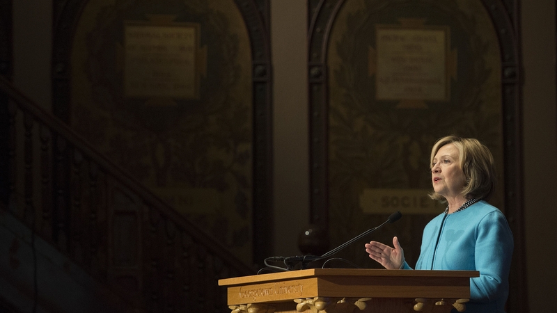 Hillary Clinton is said to be considering the announcement of her intention to run for the US presidency