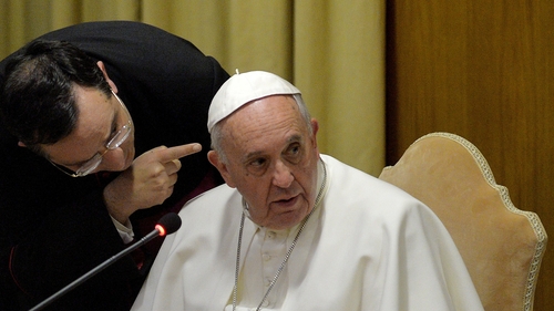 Pope Francis defended the right of parents to spank their children when addressing a weekly audience at the Vatican