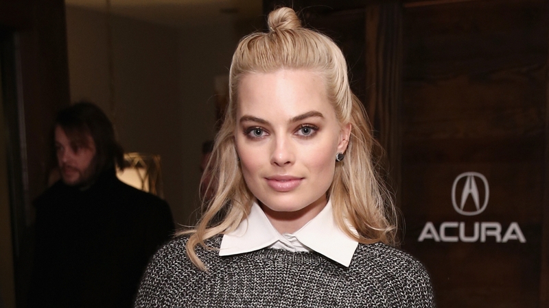 Robbie - "I made a conscious decision not to date actors, but not because I hate actors"