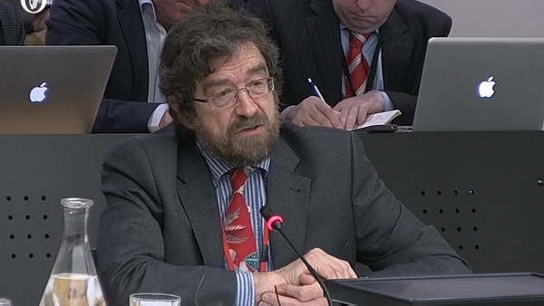 Professor John FitzGerald said there was a need to tighten fiscal policy from 2000