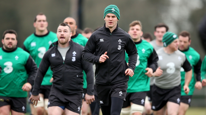 Johnny Sexton returns to the Ireland starting XV for Saturday's clash