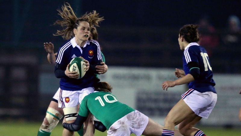 Ireland's Nora Stapleton and Ailis Egan tackle Elodie Poublan of France