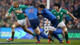Simon Zebo attacks in open field for Ireland