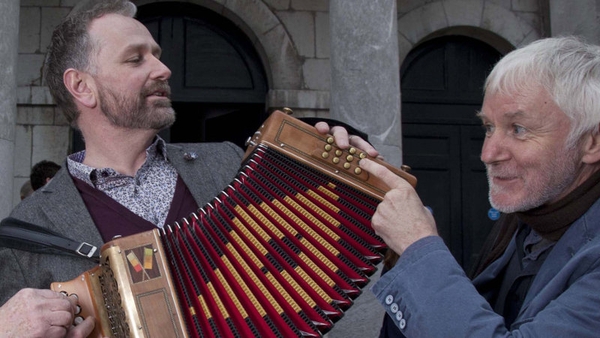 Careful on the keys: host Dáithí Ó Sé with musician Máirtín O'Connor who is proud recipient of the overall Gradam Ceoil TG4 award at the launch of the Gradam Ceoil awards 2015.