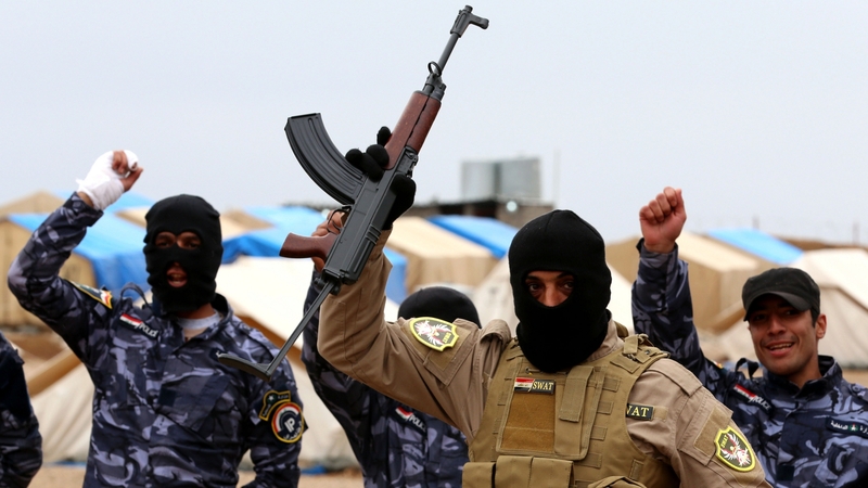 Iraqi special forces policemen at a training session as they prepare to recapture Mosul
