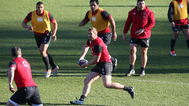 Chris Robshaw makes a pass during England training in Bagshot, England