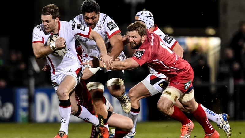 Darren Cave makes ground for Ulster