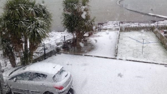 A spinkle of snow covers the ground in Co Down this morning (pic: @egbunting)