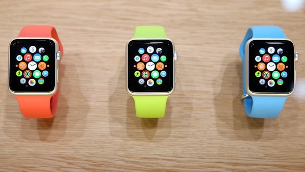 Apple was the only retailer among the top five to experience an annual decline in shipments