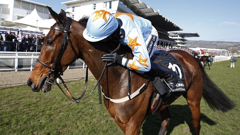 Un De Sceaux won the Arkle Trophy at Cheltenham
