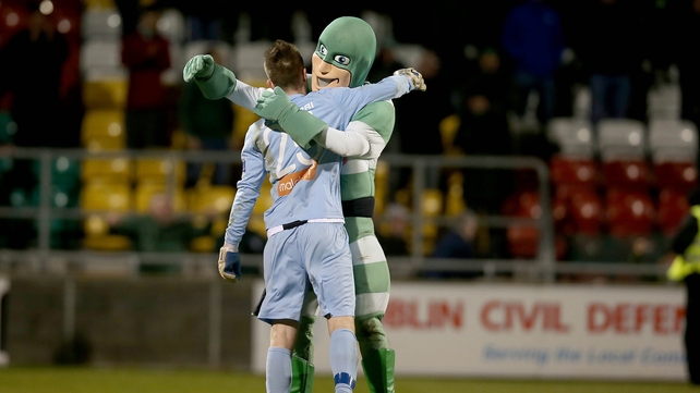 Shamrock Rovers goalkeeper Goalkeeper Craig Hyland with mascot Hooperman after the game against St Pat's on Friday