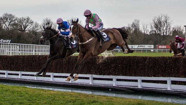 Ruby Walsh stormed home on Vautour to with the JLT Novices Chase