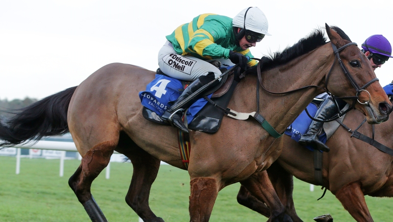 On The Fringe looks likely to go in the Fox Hunters' Chase at Aintree